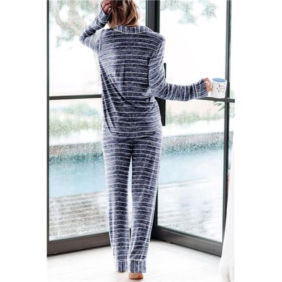 Women's Long Sleeve Pajama Set: Button-Down Sleepwear - Picture 5 of 7